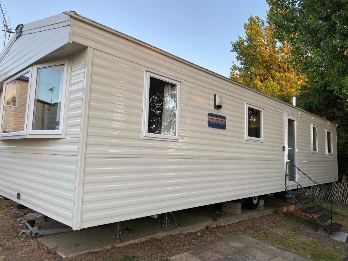 Modern & Homley 3br Caravan * Hastings