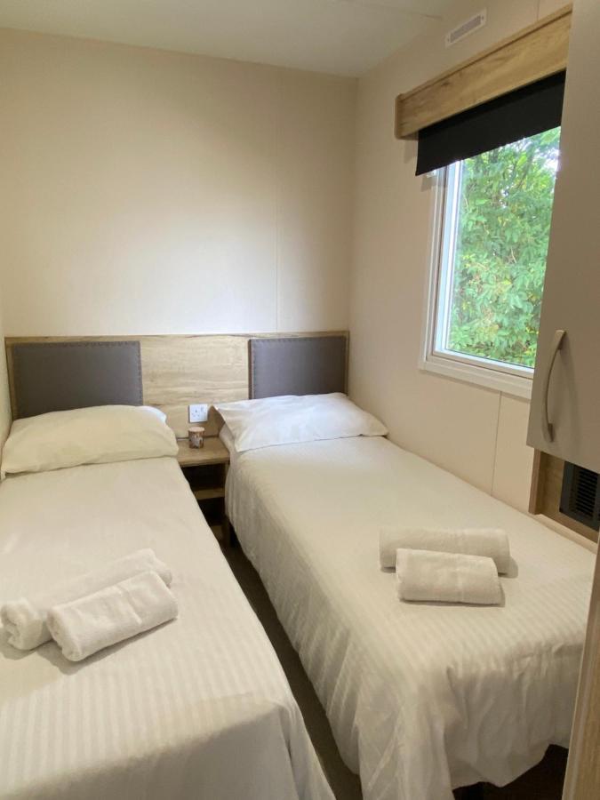 Modern & Homley 3br Caravan Hastings